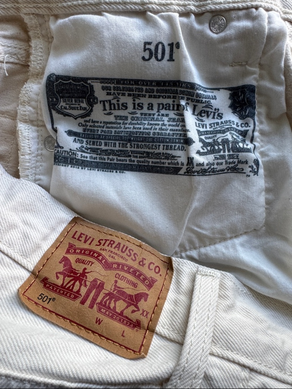 Levi's 501 Original Cropped Jeans Butterfly Print Size 25 - Picture 8 of 14